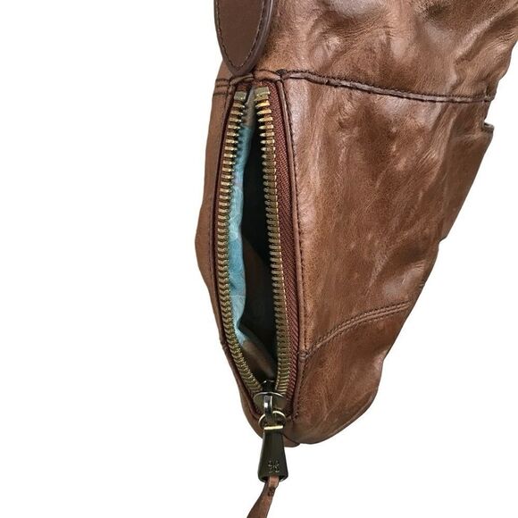 Hobo International Brand Camel Leather Shoulder Bag with Blue Floral Liner - Picture 8 of 13